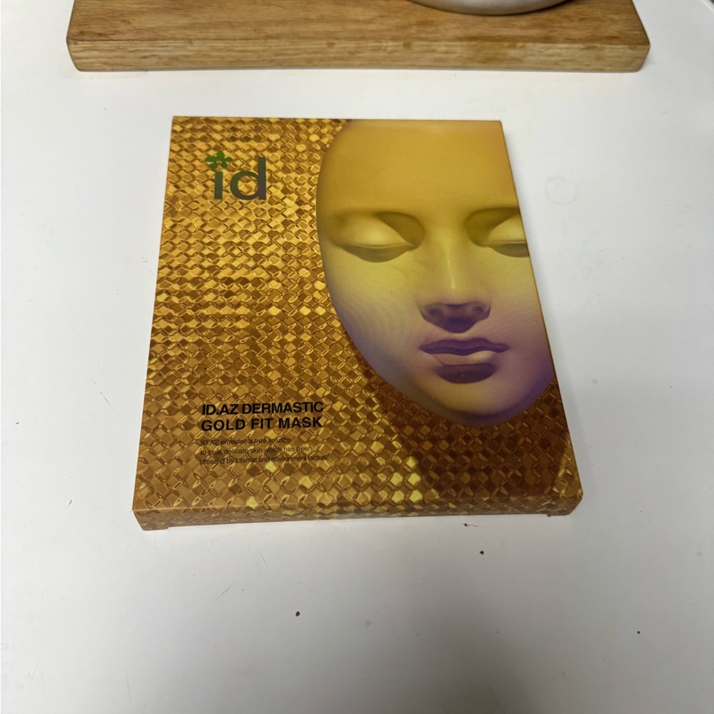 ID.AZ Dermastic Gold Fit Mask